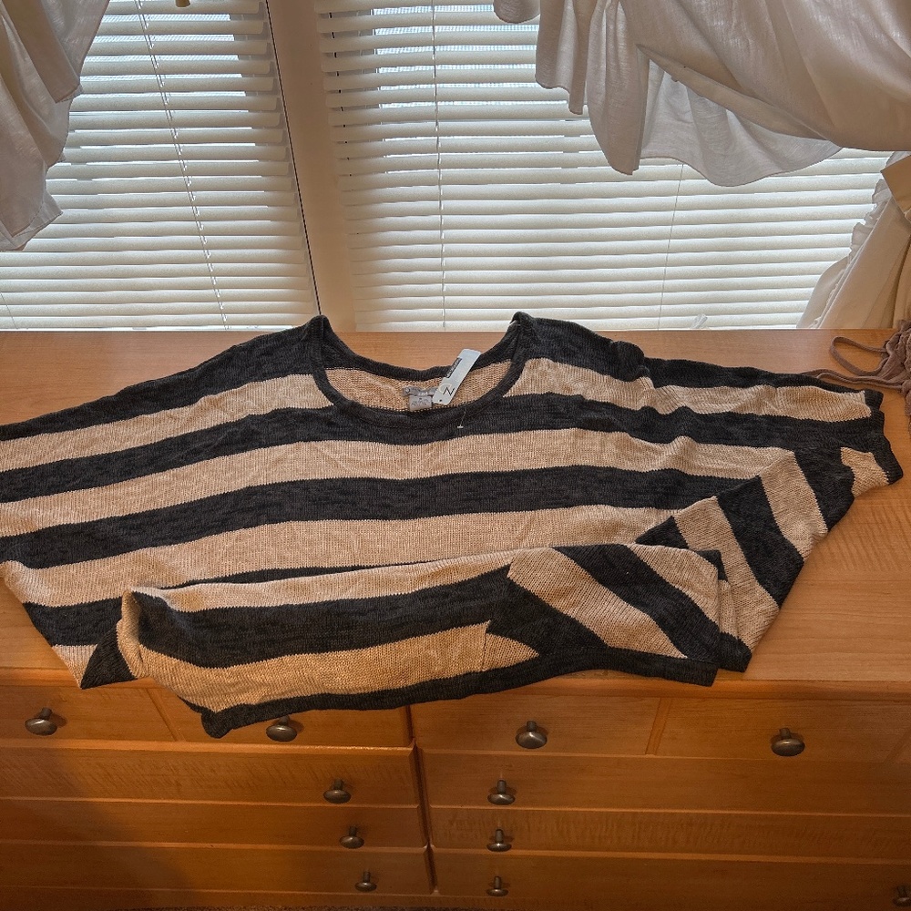 Sweater half sleeves